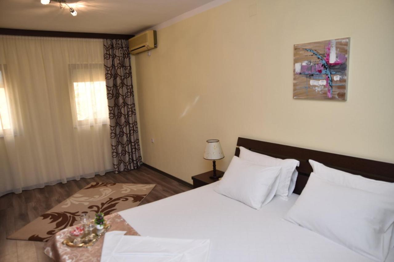 Guest House Evropa 2 Улцинь Экстерьер фото