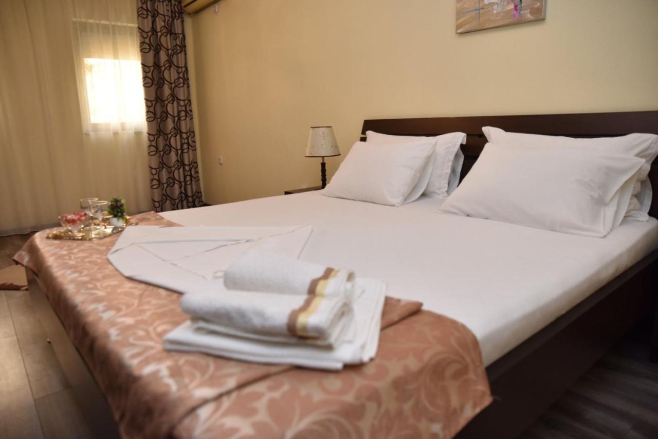 Guest House Evropa 2 Улцинь Экстерьер фото
