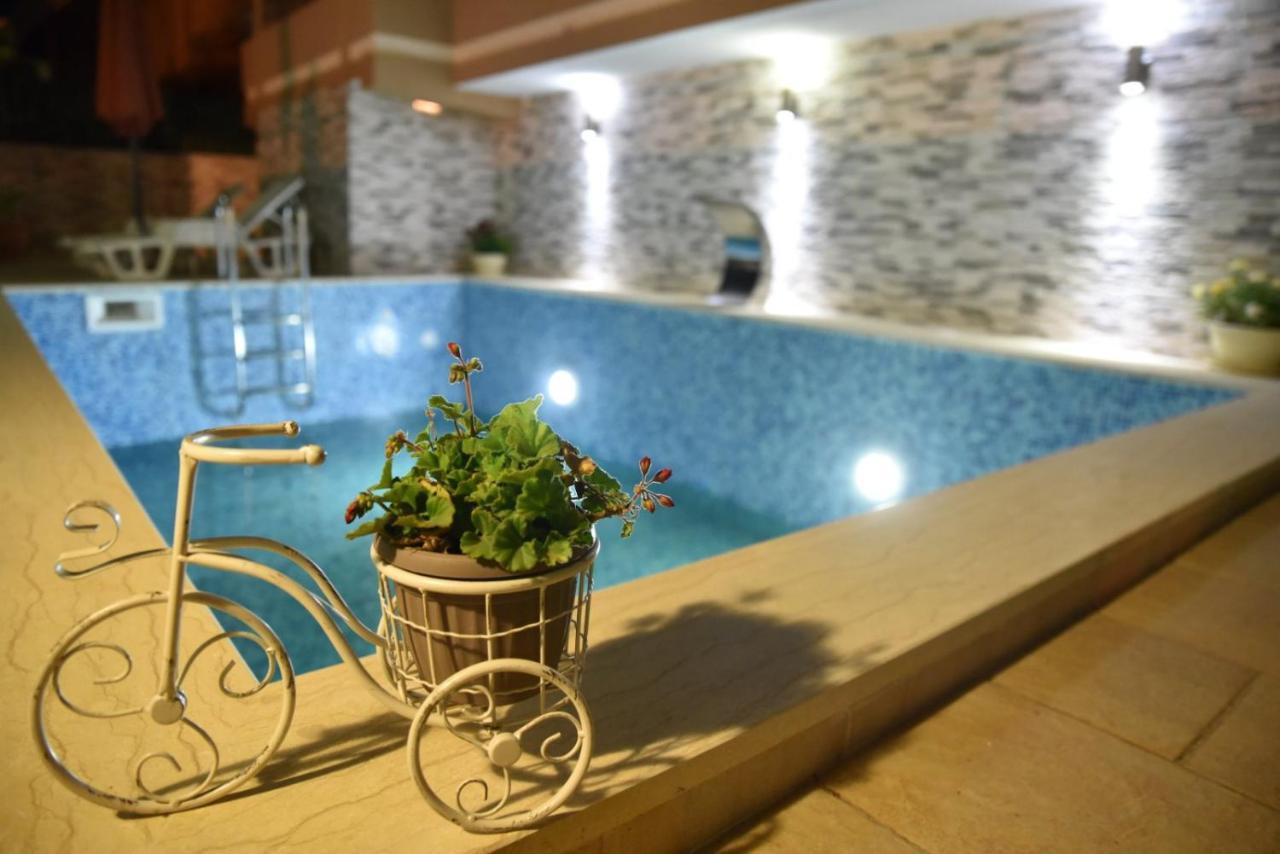 Guest House Evropa 2 Улцинь Экстерьер фото