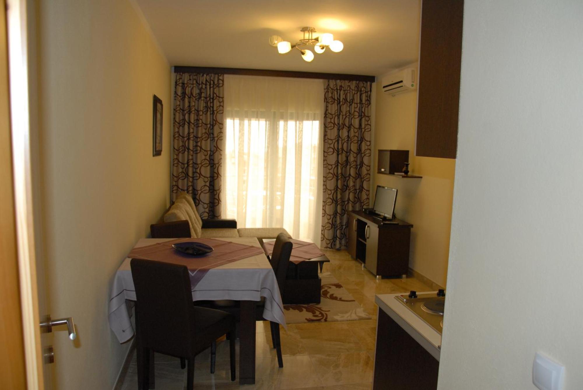 Guest House Evropa 2 Улцинь Экстерьер фото