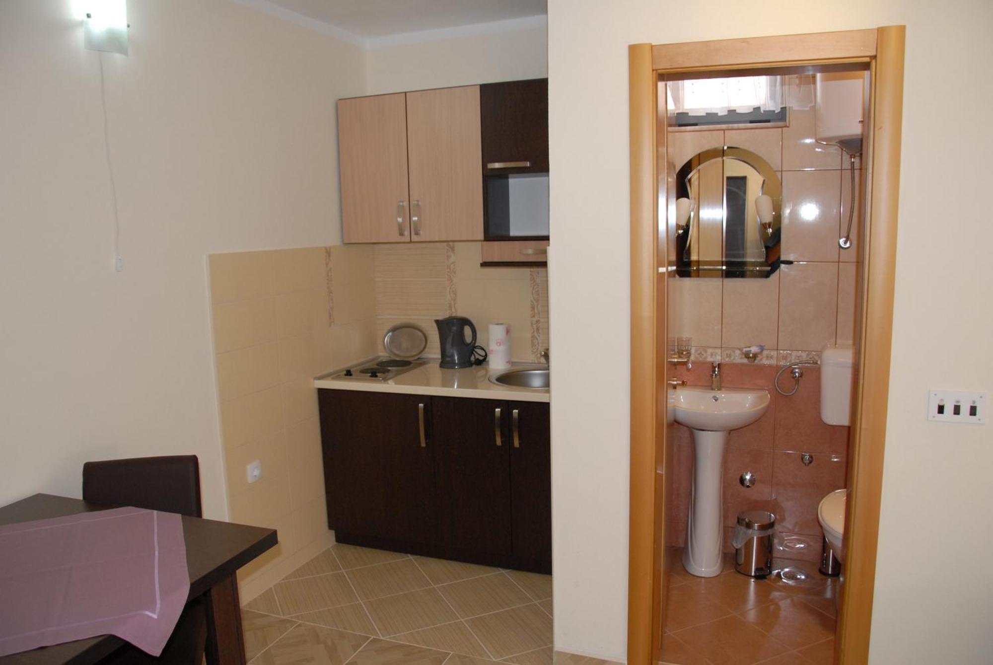 Guest House Evropa 2 Улцинь Экстерьер фото