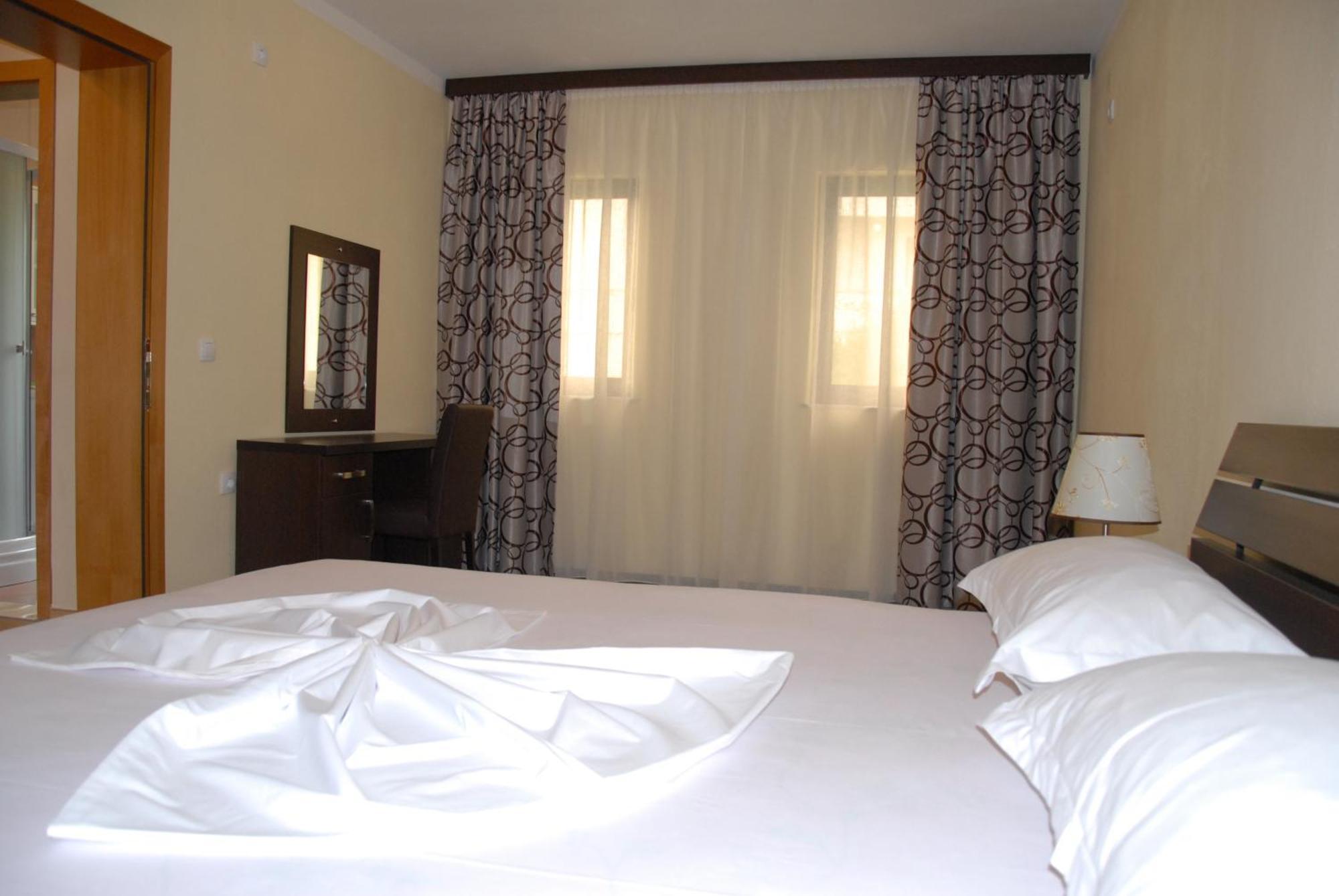 Guest House Evropa 2 Улцинь Экстерьер фото
