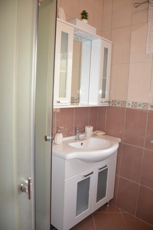 Guest House Evropa 2 Улцинь Экстерьер фото