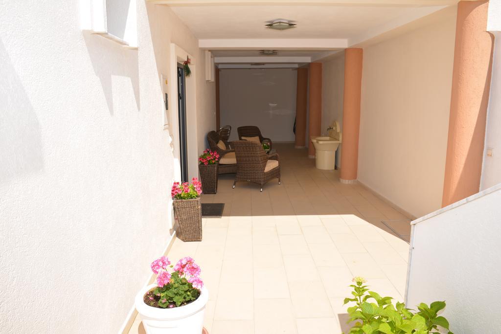 Guest House Evropa 2 Улцинь Экстерьер фото