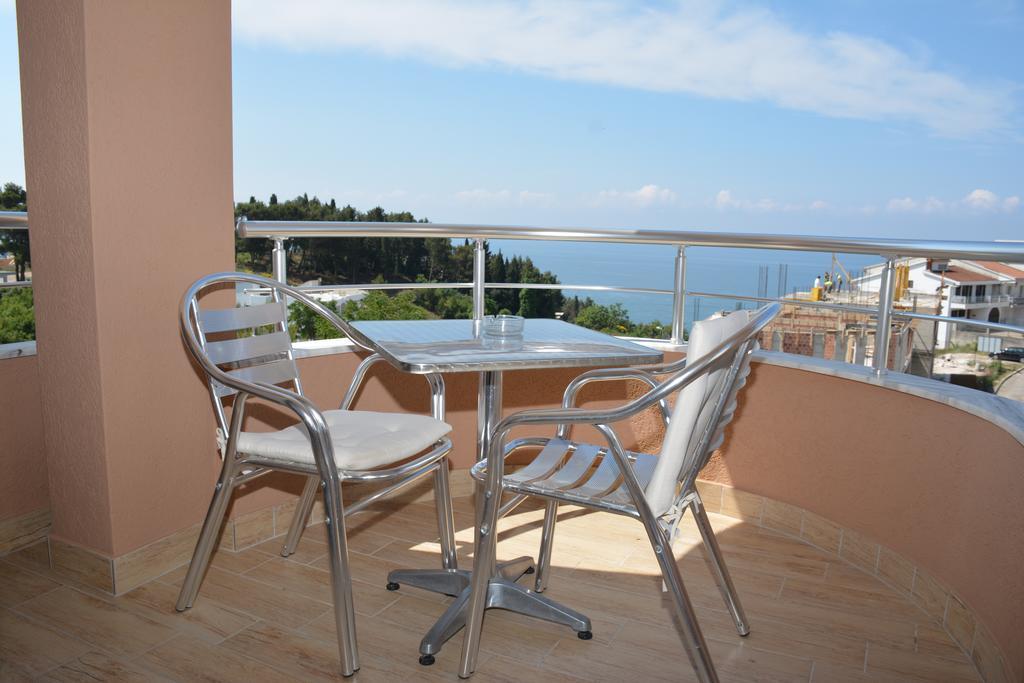 Guest House Evropa 2 Улцинь Экстерьер фото